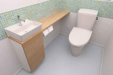 トイレの床や壁